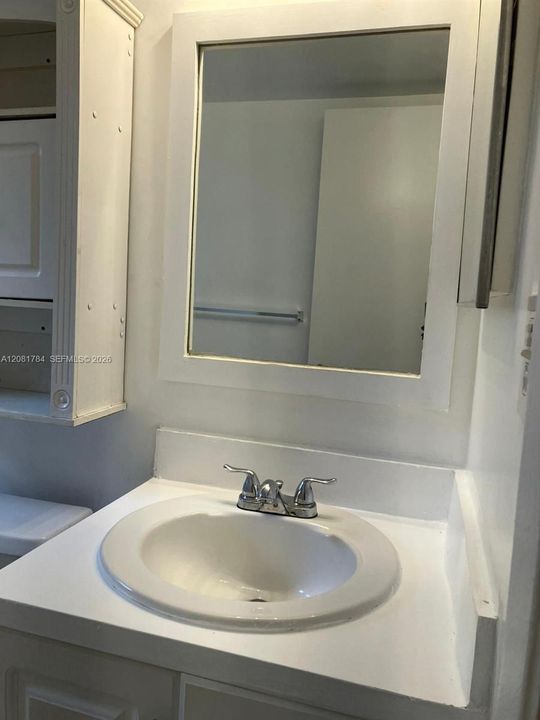 En Renta: $2,200 (2 camas, 2 baños, 830 Pies cuadrados)