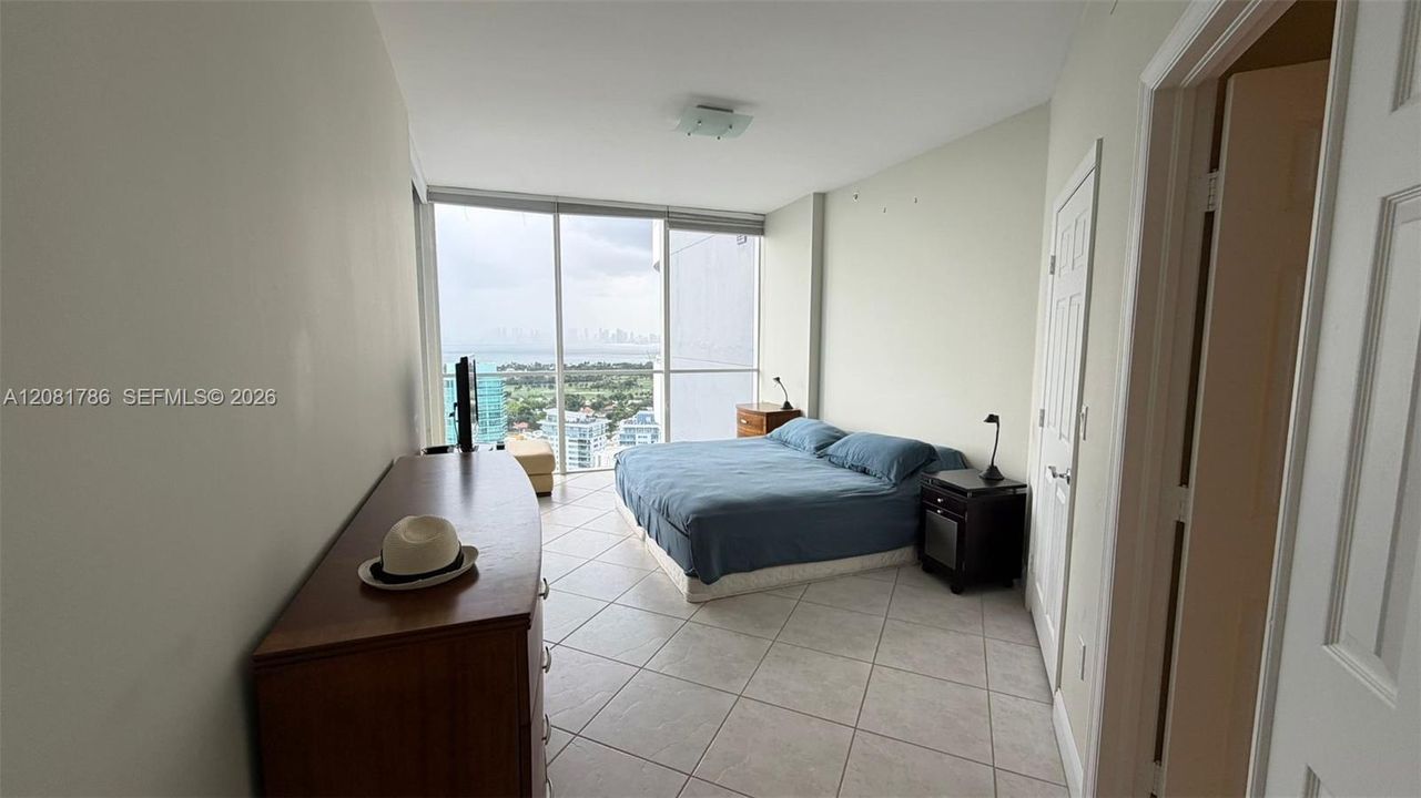 En Venta: $950,000 (1 camas, 1 baños, 940 Pies cuadrados)