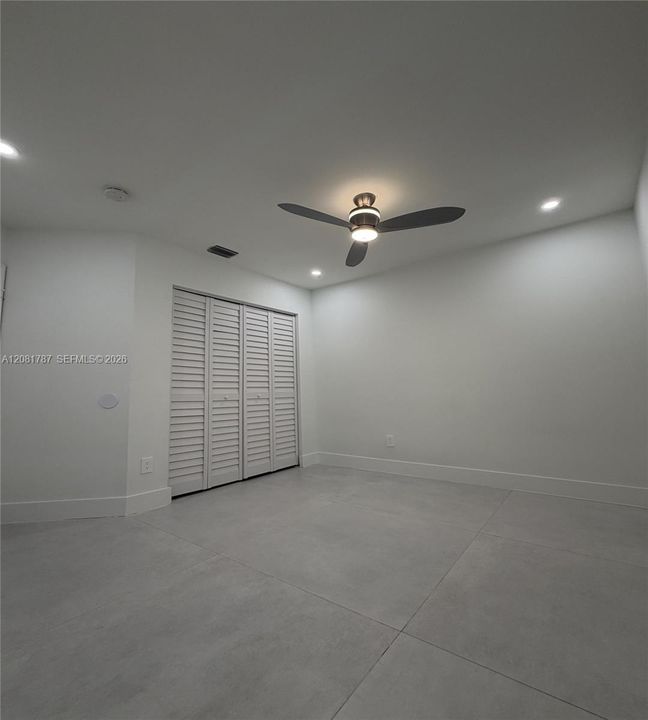 For Sale: $897,000 (5 beds, 2 baths, 1756 Square Feet)