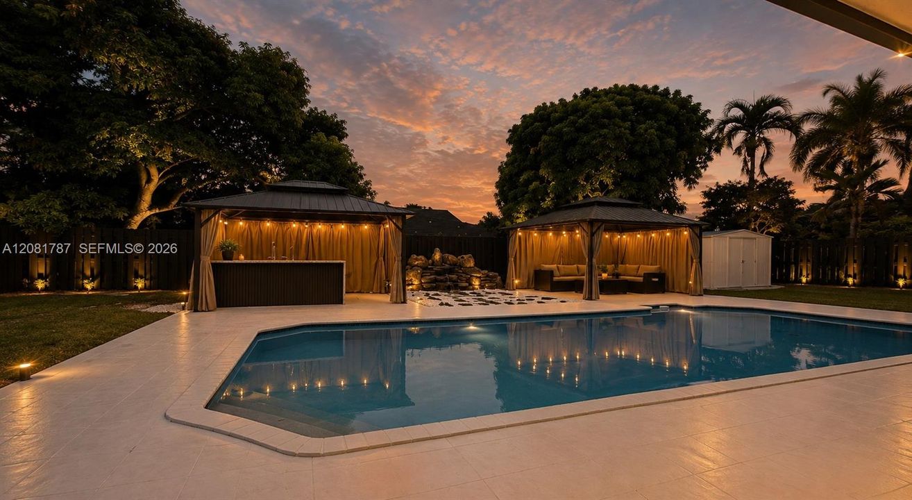 For Sale: $897,000 (5 beds, 2 baths, 1756 Square Feet)