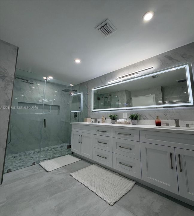 For Sale: $897,000 (5 beds, 2 baths, 1756 Square Feet)