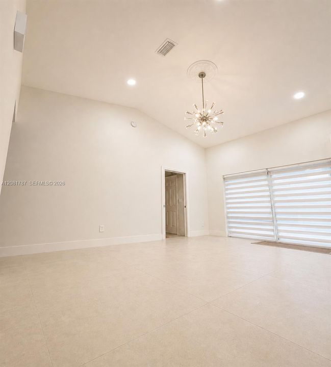 For Sale: $897,000 (5 beds, 2 baths, 1756 Square Feet)
