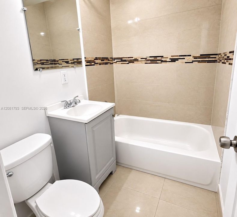 For Rent: $2,600 (3 beds, 1 baths, 2048 Square Feet)