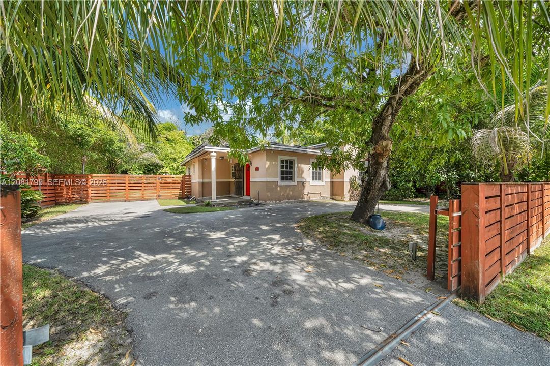 En Venta: $1,250,000 (3 camas, 1 baños, 1195 Pies cuadrados)