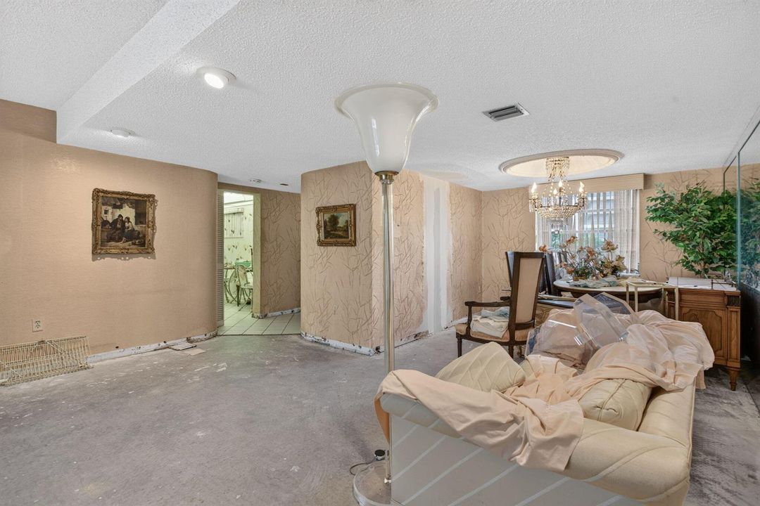 9-web-or-mls-3920-3956