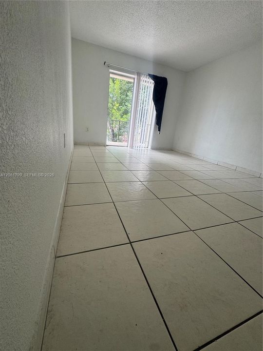 В аренду: $1,900 (2 спален, 2 ванн, 996 Квадратных фут)