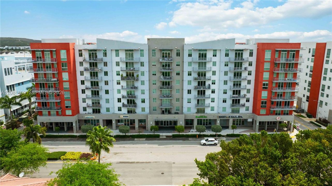 For Rent: $2,900 (2 beds, 2 baths, 1066 Square Feet)