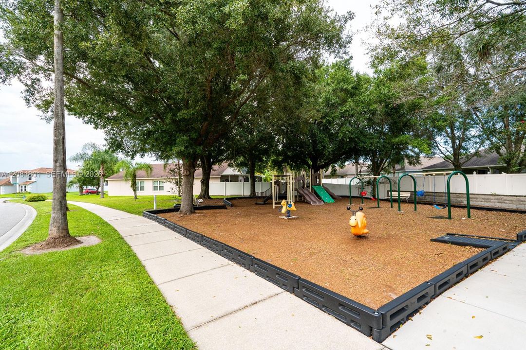 For Sale: $464,900 (3 beds, 2 baths, 1671 Square Feet)