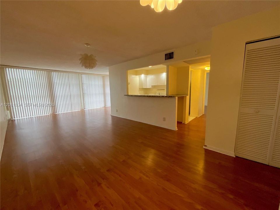 En Venta: $199,990 (1 camas, 1 baños, 1100 Pies cuadrados)