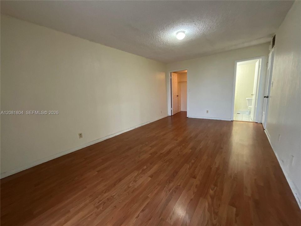 En Venta: $199,990 (1 camas, 1 baños, 1100 Pies cuadrados)