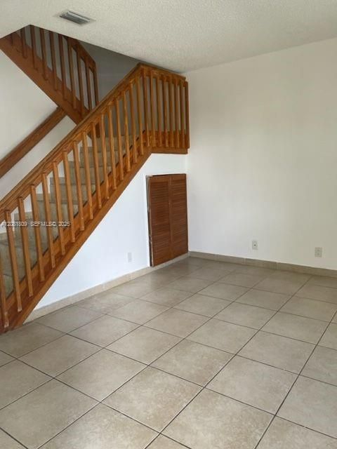 В аренду: $2,500 (3 спален, 2 ванн, 1170 Квадратных фут)
