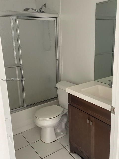 В аренду: $2,500 (3 спален, 2 ванн, 1170 Квадратных фут)
