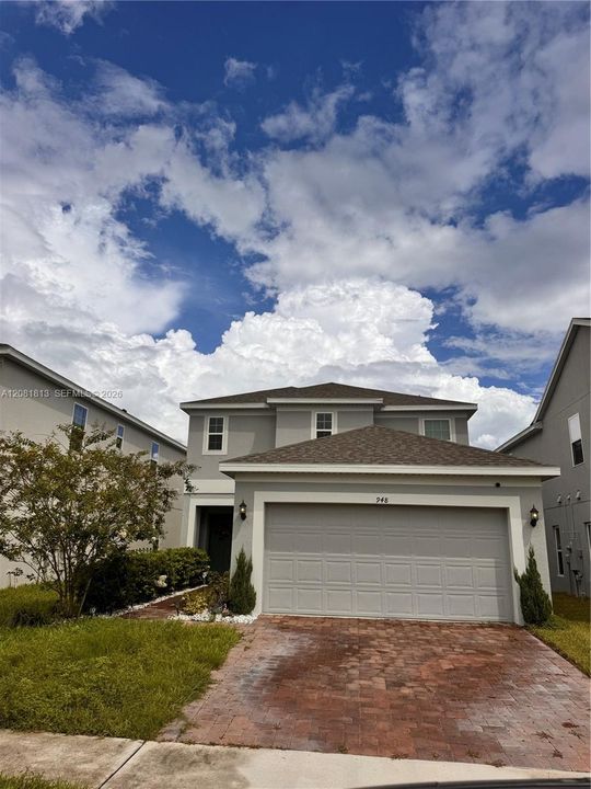 For Rent: $2,650 (4 beds, 2 baths, 2400 Square Feet)