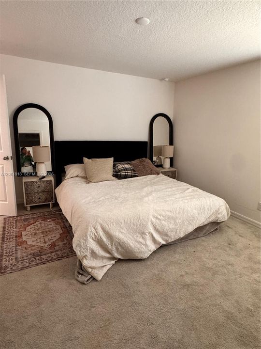 For Rent: $2,650 (4 beds, 2 baths, 2400 Square Feet)