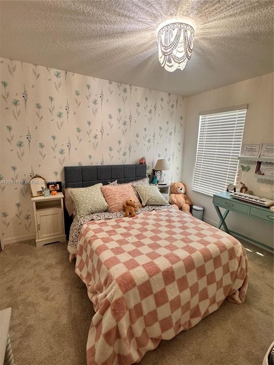 For Rent: $2,650 (4 beds, 2 baths, 2400 Square Feet)