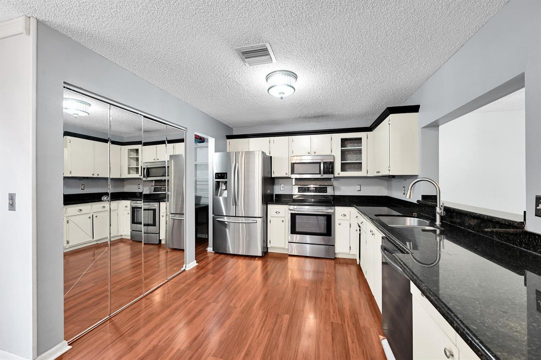 12152 NW 36th Place Sunrise 00024