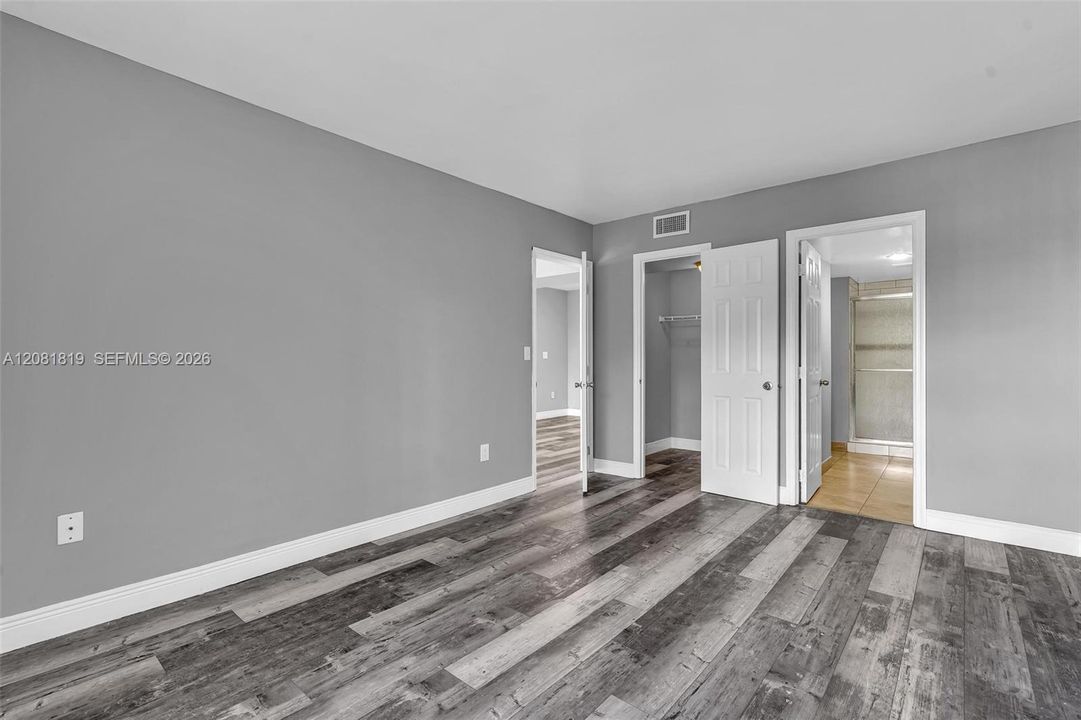На продажу: $149,900 (2 спален, 2 ванн, 972 Квадратных фут)