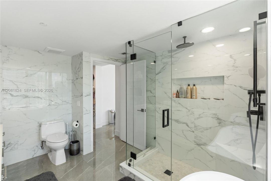 En Venta: $1,095,000 (2 camas, 2 baños, 1278 Pies cuadrados)