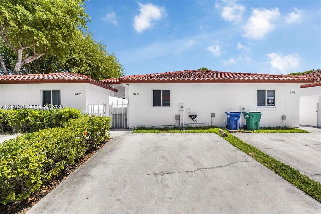 For Sale: $397,000 (3 beds, 2 baths, 1229 Square Feet)
