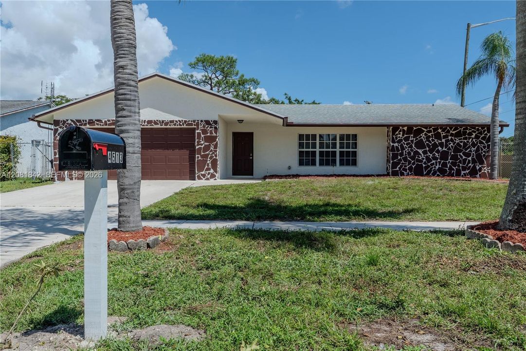 For Sale: $549,000 (3 beds, 2 baths, 1732 Square Feet)
