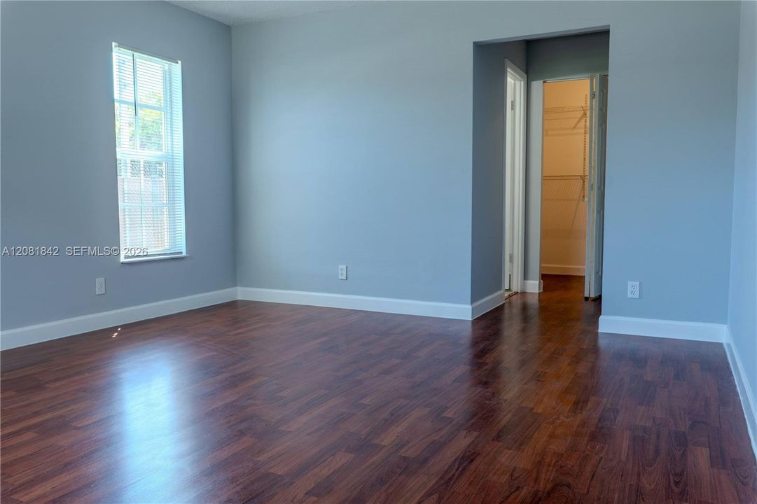 For Sale: $549,000 (3 beds, 2 baths, 1732 Square Feet)