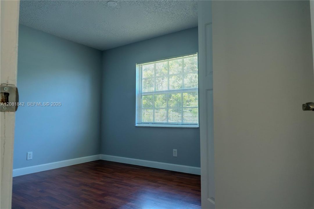 For Sale: $549,000 (3 beds, 2 baths, 1732 Square Feet)
