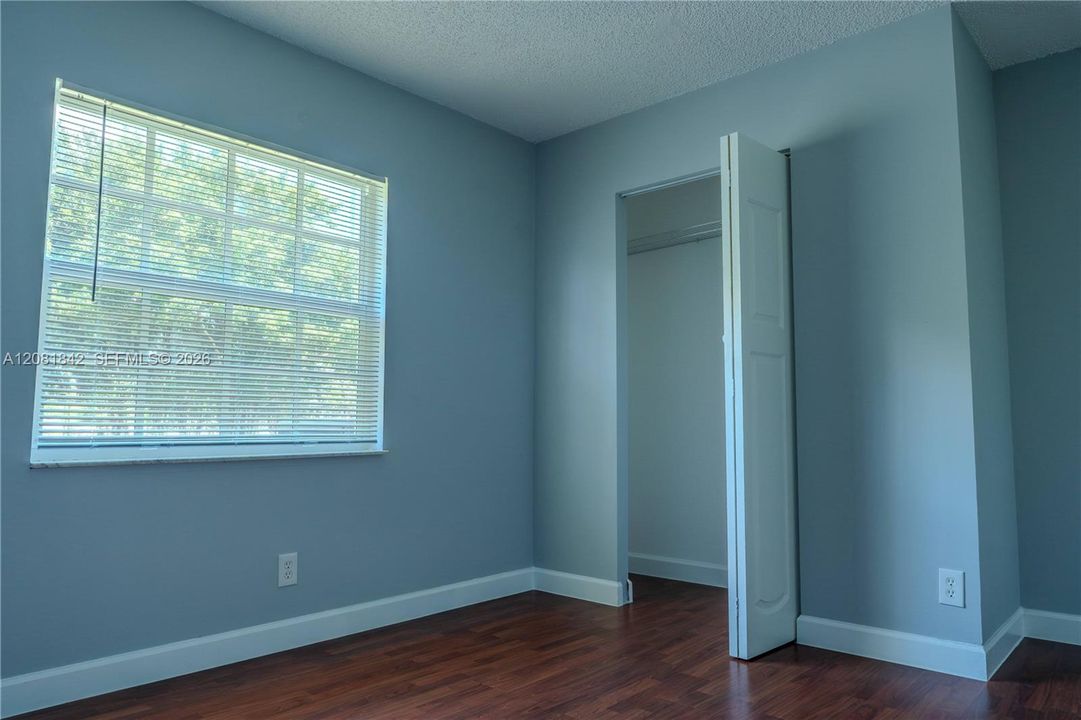 For Sale: $549,000 (3 beds, 2 baths, 1732 Square Feet)