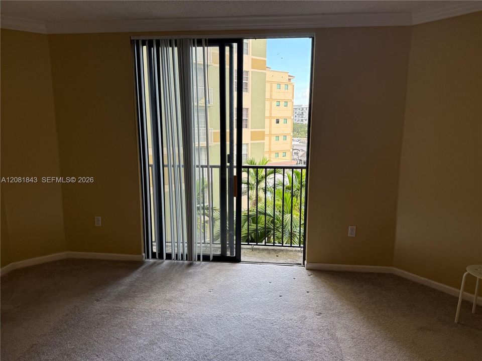 For Rent: $2,200 (2 beds, 2 baths, 1147 Square Feet)