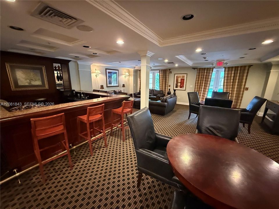 For Rent: $2,200 (2 beds, 2 baths, 1147 Square Feet)