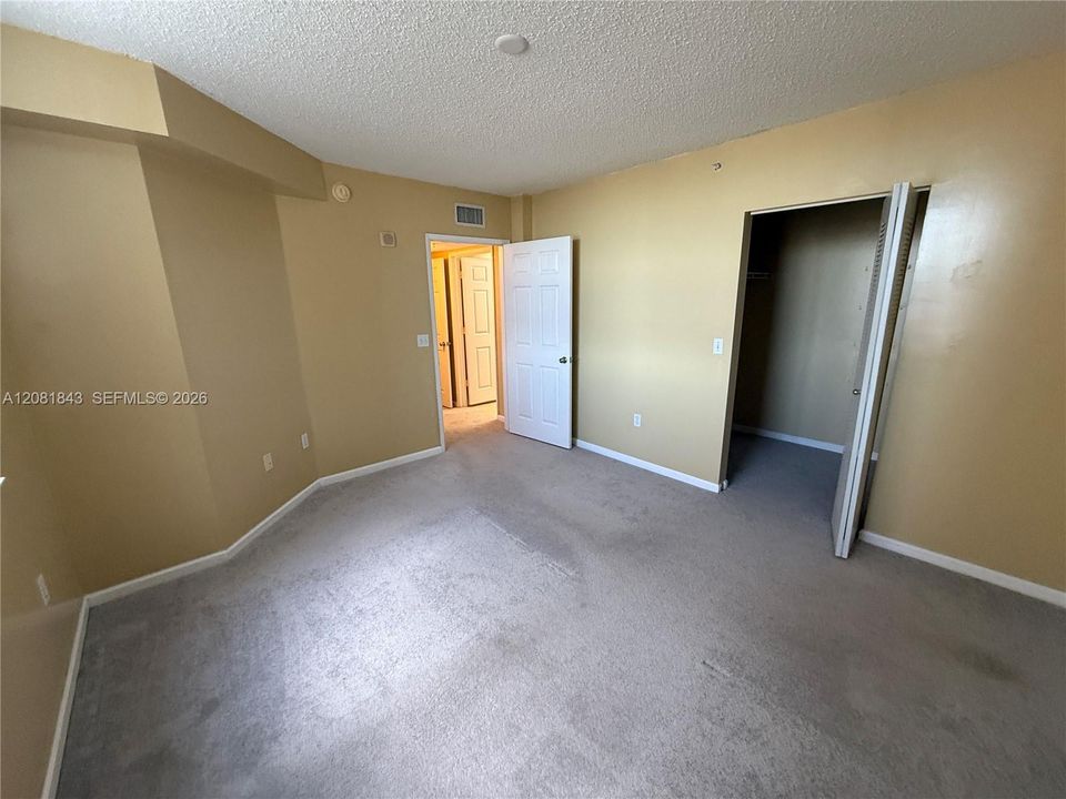 For Rent: $2,200 (2 beds, 2 baths, 1147 Square Feet)