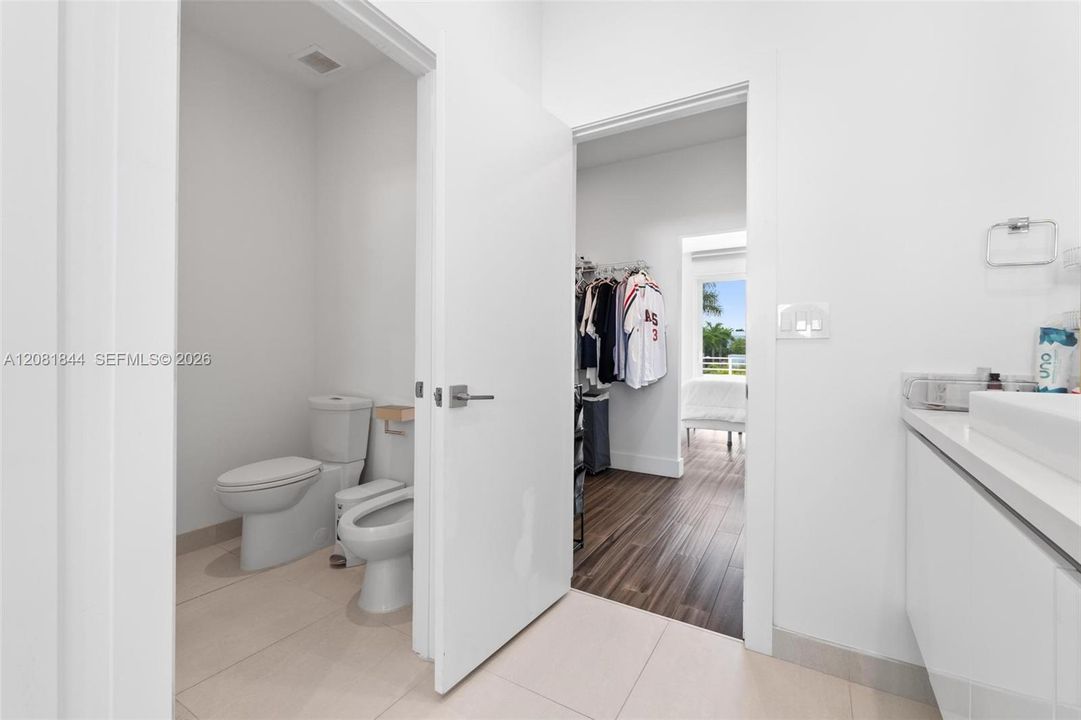 В аренду: $6,500 (4 спален, 4 ванн, 2402 Квадратных фут)