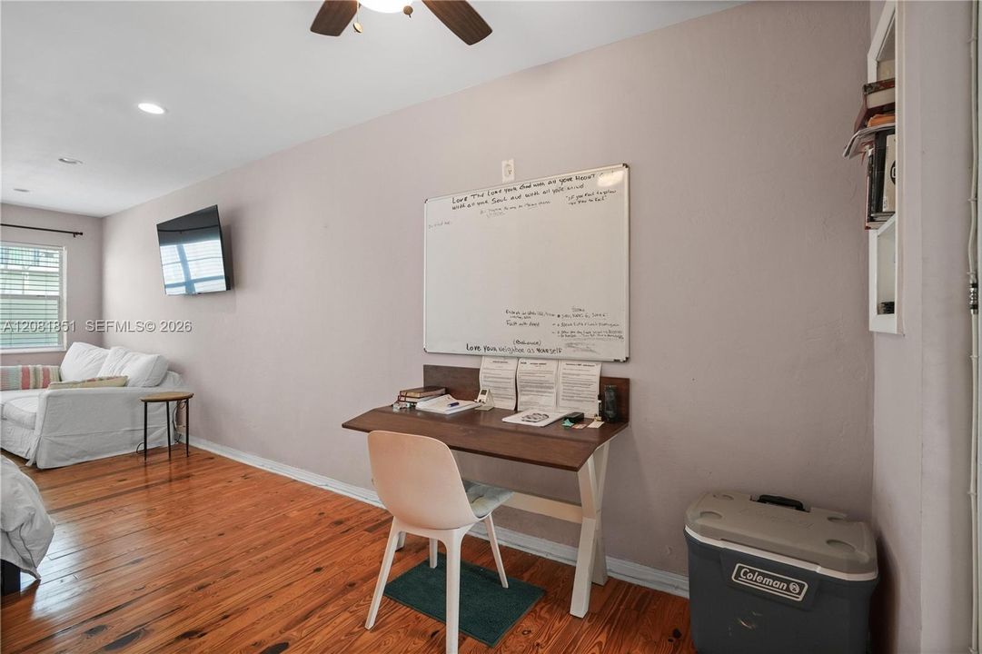 En Venta: $165,000 (0 camas, 1 baños, 400 Pies cuadrados)