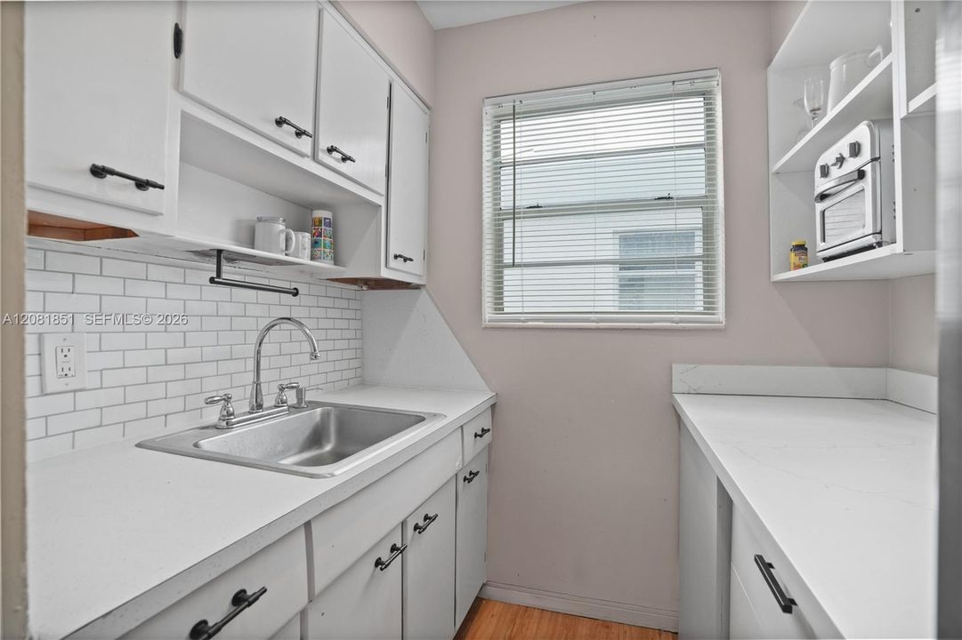 En Venta: $165,000 (0 camas, 1 baños, 400 Pies cuadrados)