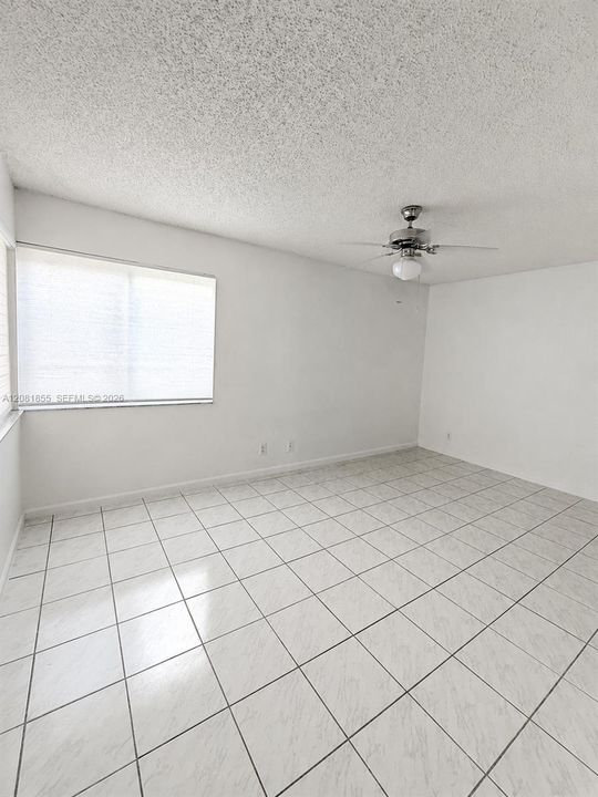 В аренду: $6,200 (4 спален, 2 ванн, 2623 Квадратных фут)