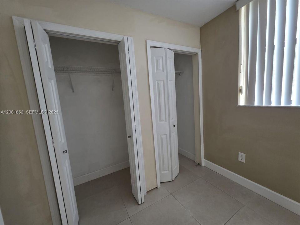 2nd Bedroom closet