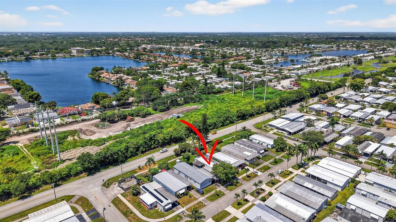 For Rent: $2,200 (2 beds, 2 baths, 905 Square Feet)