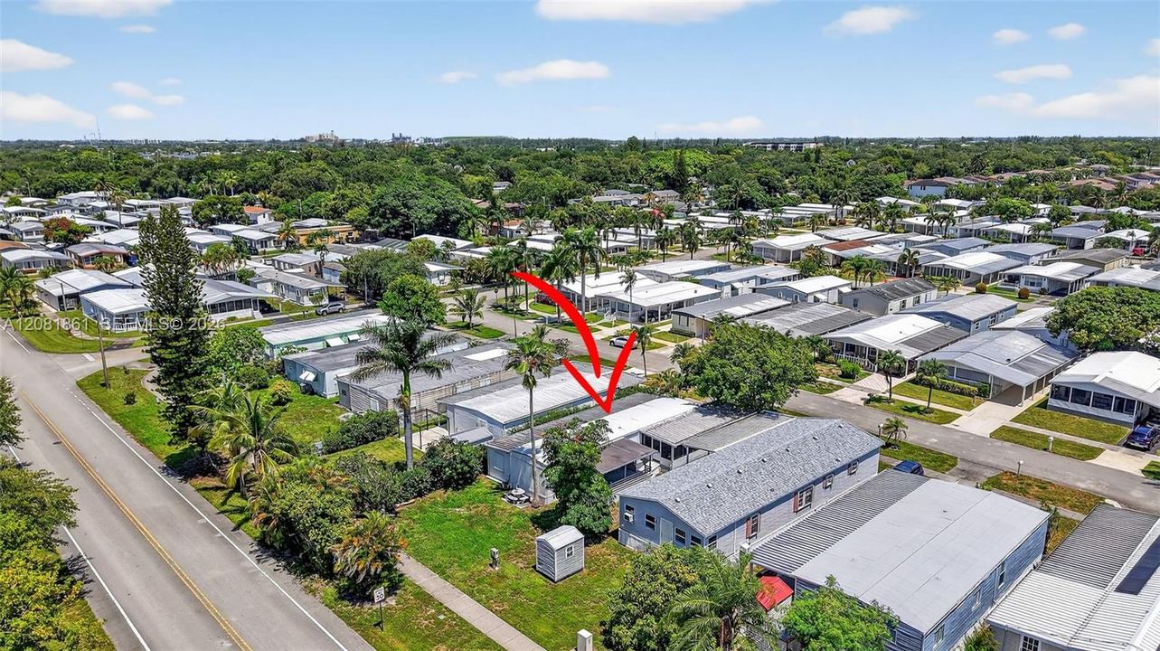 For Rent: $2,200 (2 beds, 2 baths, 905 Square Feet)