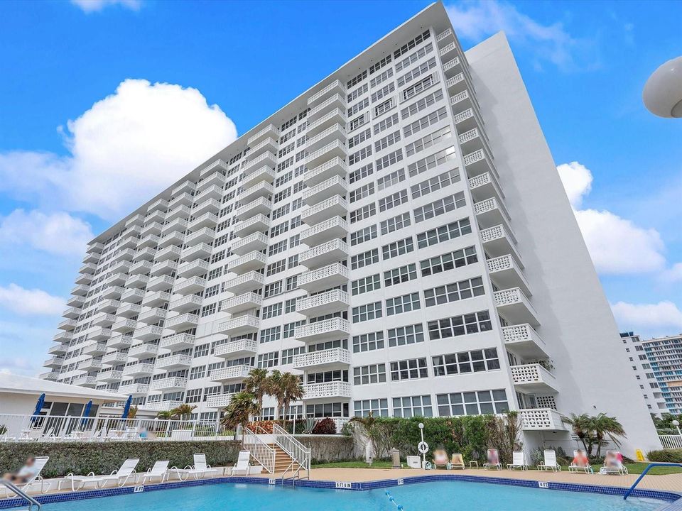 Building/Pool