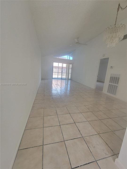 Active With Contract: $2,800 (3 beds, 2 baths, 1359 Square Feet)