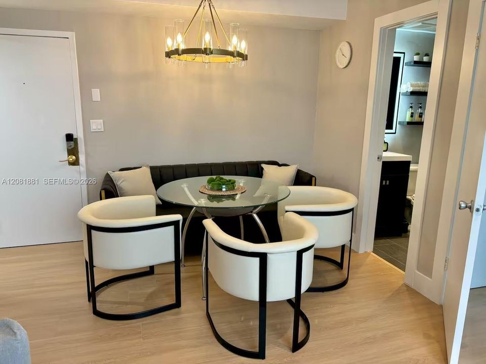 En Venta: $450,000 (2 camas, 1 baños, 612 Pies cuadrados)