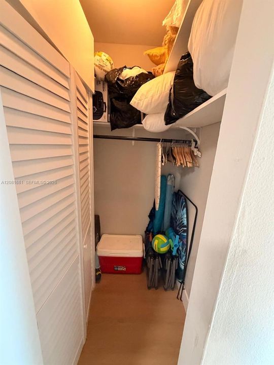 En Venta: $450,000 (2 camas, 1 baños, 612 Pies cuadrados)