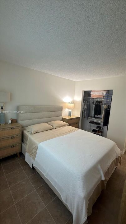 For Sale: $170,000 (2 beds, 1 baths, 650 Square Feet)