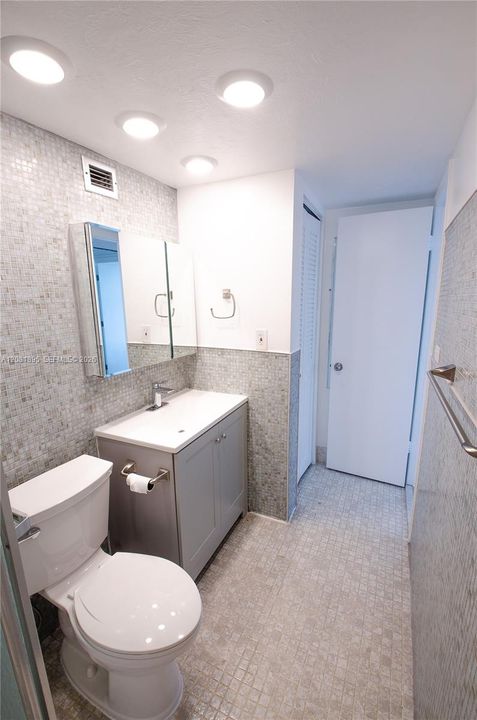 En Venta: $355,000 (2 camas, 2 baños, 1188 Pies cuadrados)