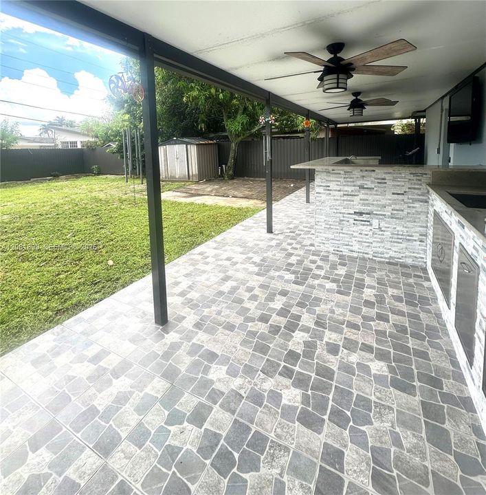 For Rent: $3,600 (3 beds, 1 baths, 1000 Square Feet)