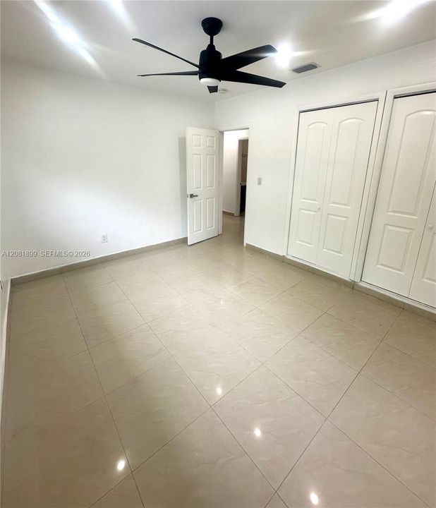 For Rent: $3,600 (3 beds, 1 baths, 1000 Square Feet)
