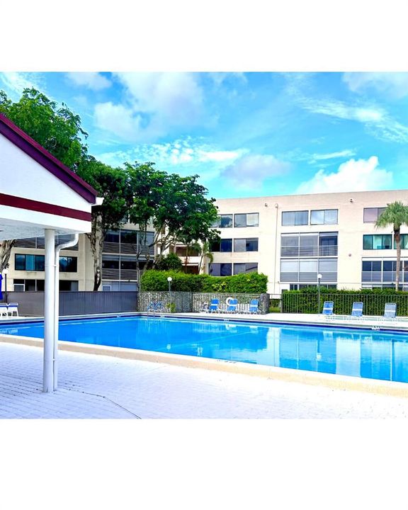 Club House Pool