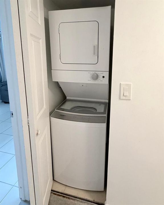 In Unit Washer Dryer