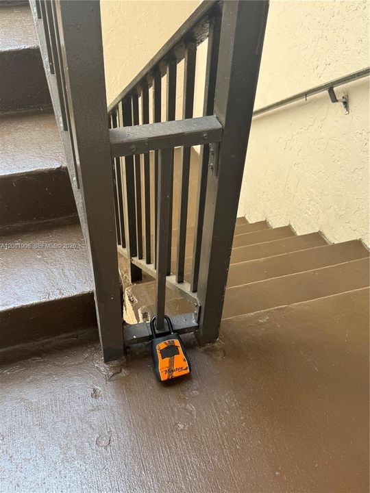 For Rent: $1,900 (1 beds, 1 baths, 777 Square Feet)