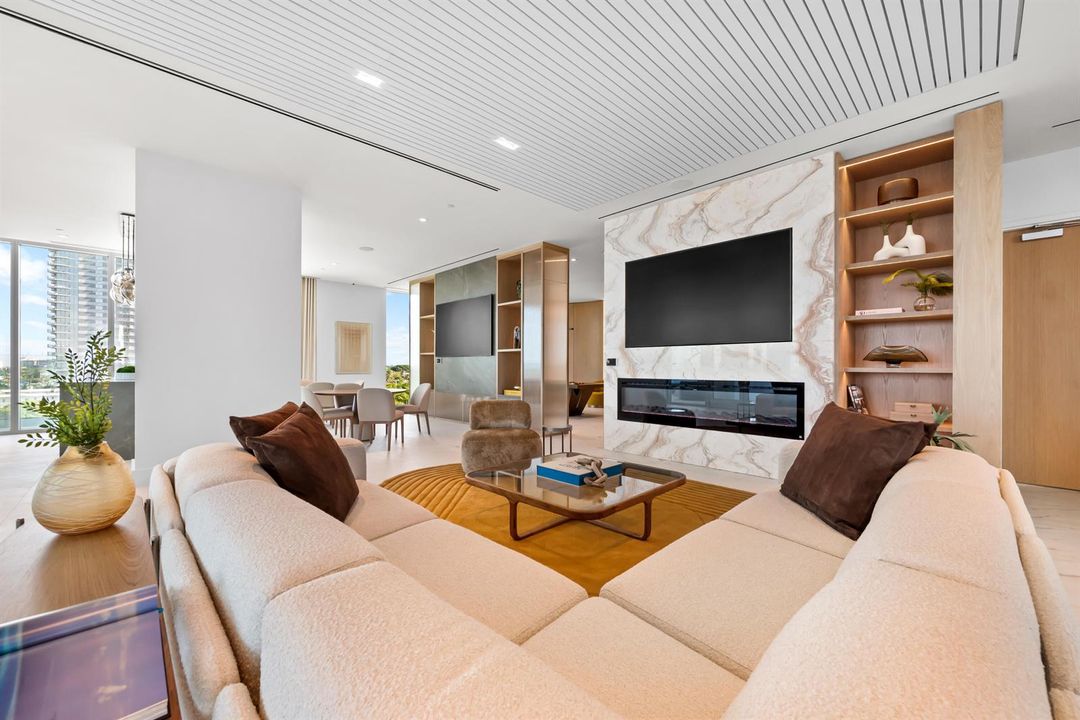Owners Lounge ALBA44