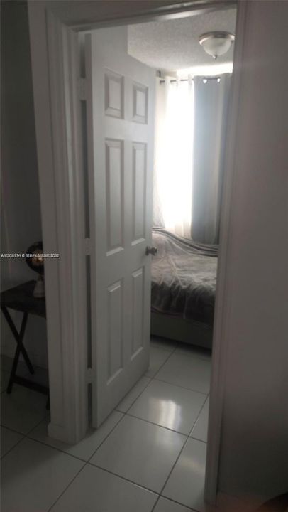 На продажу: $118,000 (2 спален, 2 ванн, 1160 Квадратных фут)